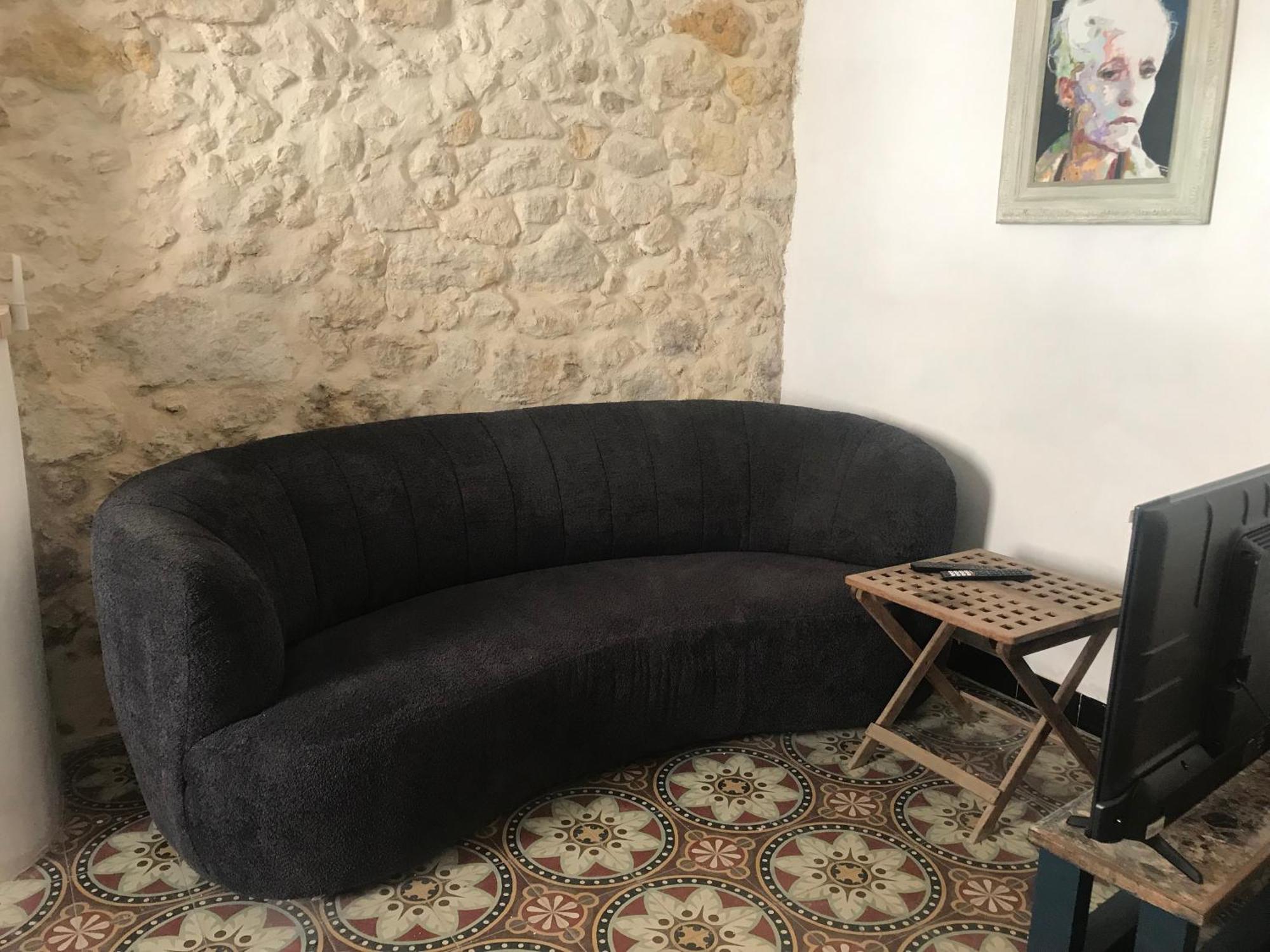 Le Petit Apartment Coursan Bagian luar foto